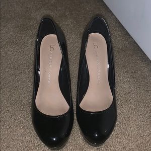 I want to sell these heels ASAP!